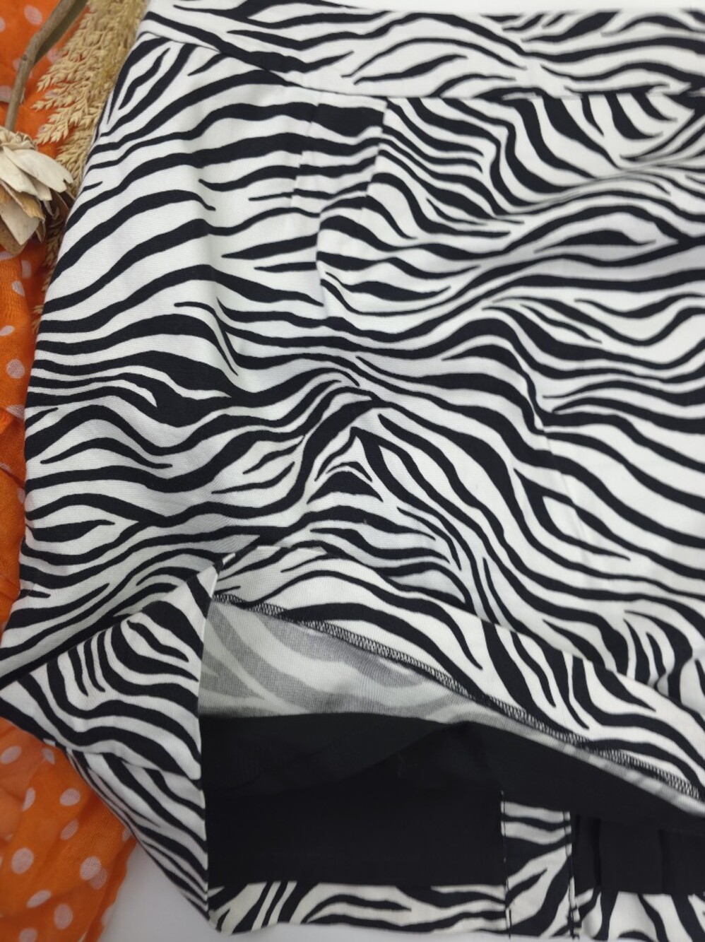 Talbots Zebra Print Button-Front Skirt — Black & White Size 10 - Picture 7 of 9